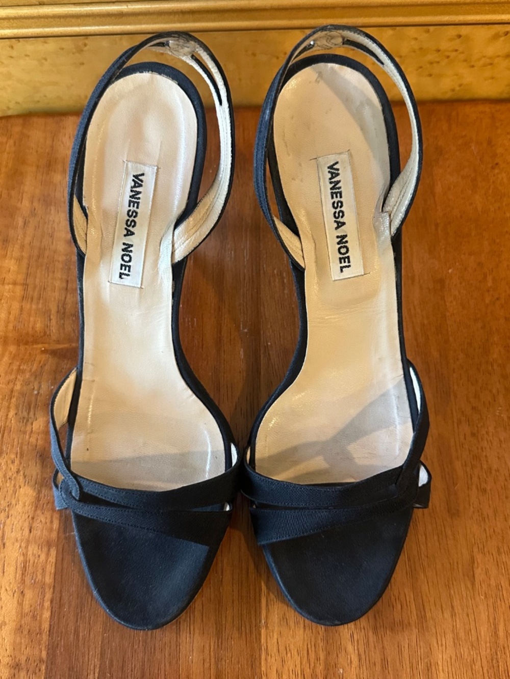 Vanessa Noel Black Sling Back Dressy Pumps Italian Size 39